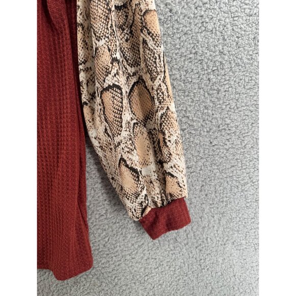 Grace & Emma Waffle Knit Top With Snake Print Sleeves Small - Picture 3 of 6